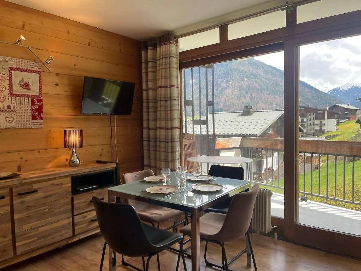 Studio Skis Aux Pieds, Ensoleille Avec Balcon Et Wi-Fi A Morzine - Fr-1-679-5 Apartment